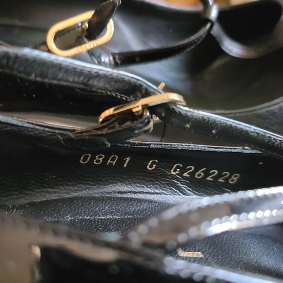 CHANEL 37 6/6.5 Black Patent Leather 2-Tone CC Metal Logo T-strap Mary Jane Pump - Picture 7 of 13